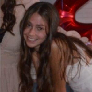 Meet your Posher, Olivia